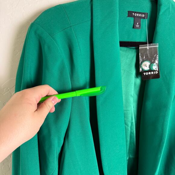 Torrid Green Studio Refined Crepe Classic Blazer 4X NWT 18652204 - Picture 13 of 16